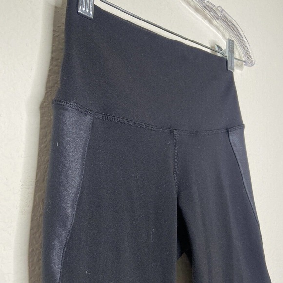 Alo Patina Black Laser Cut Cropped Leggings Sz XS - Picture 3 of 9